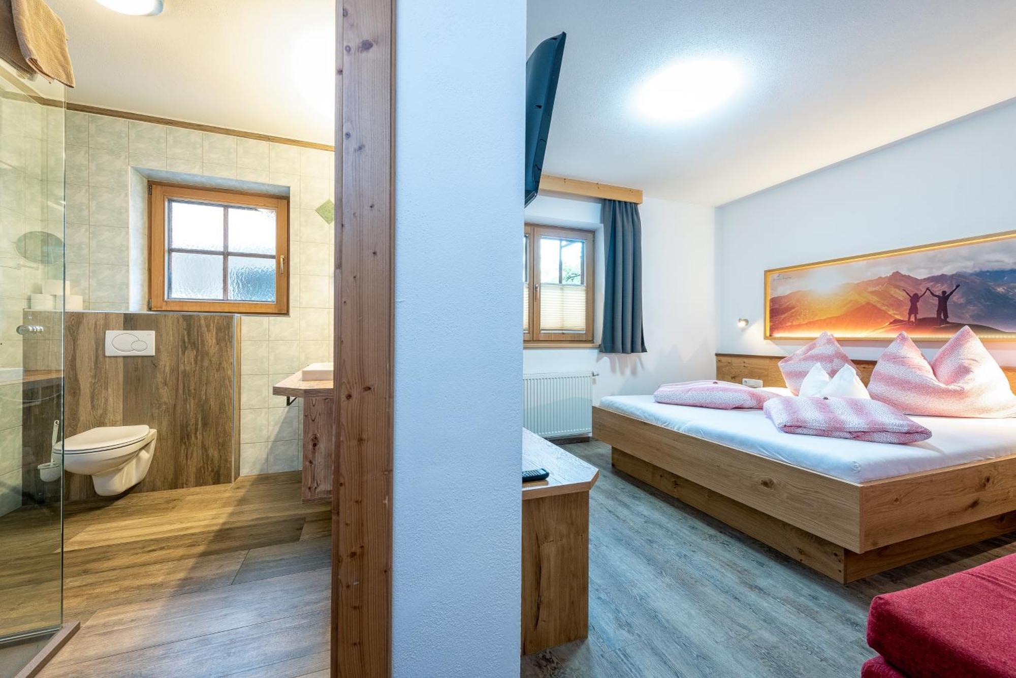 Alpenliving Lägenhet Mayrhofen Exteriör bild